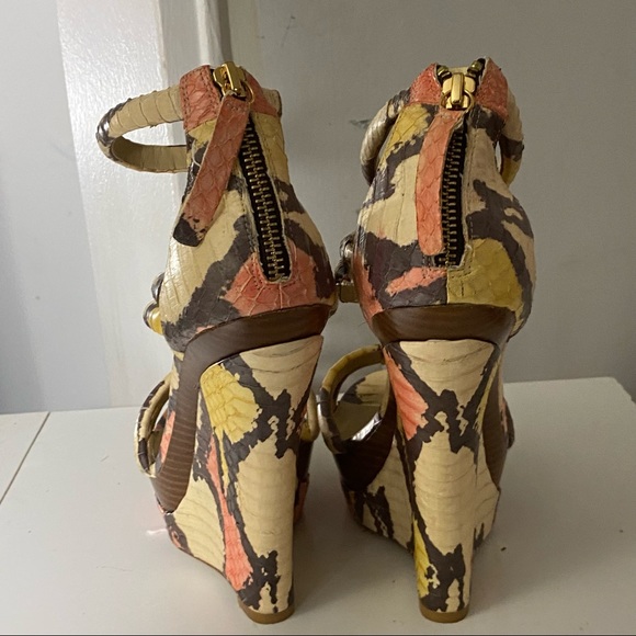 RACHEL ZOE KATIA SNAKESKIN WEDGE SANDAL 9 - Picture 3 of 6